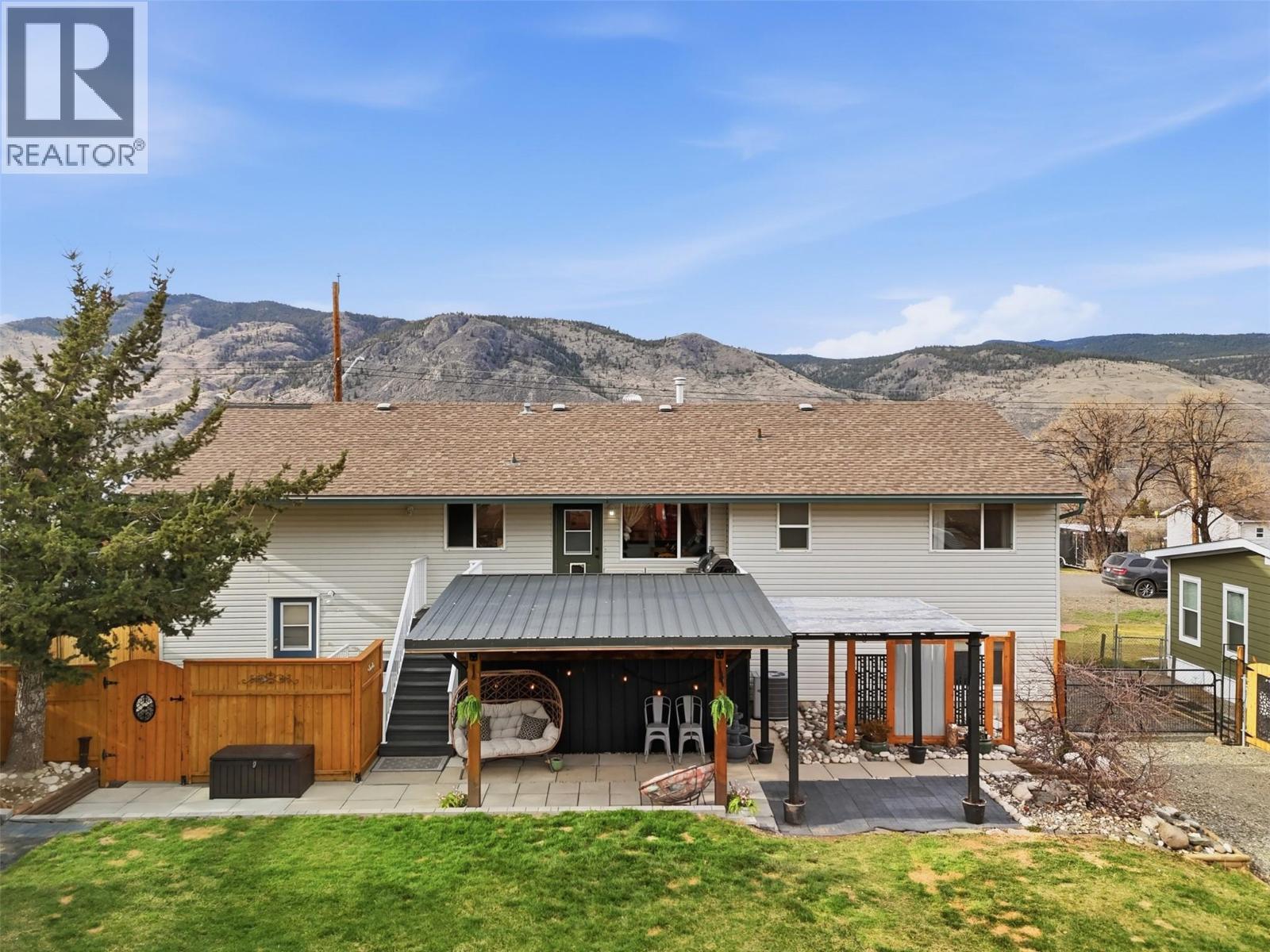7044 WATSON Drive E, Kamloops