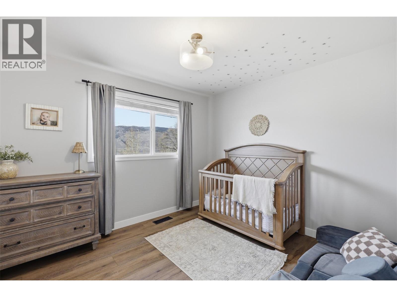 7044 WATSON Drive E, Kamloops