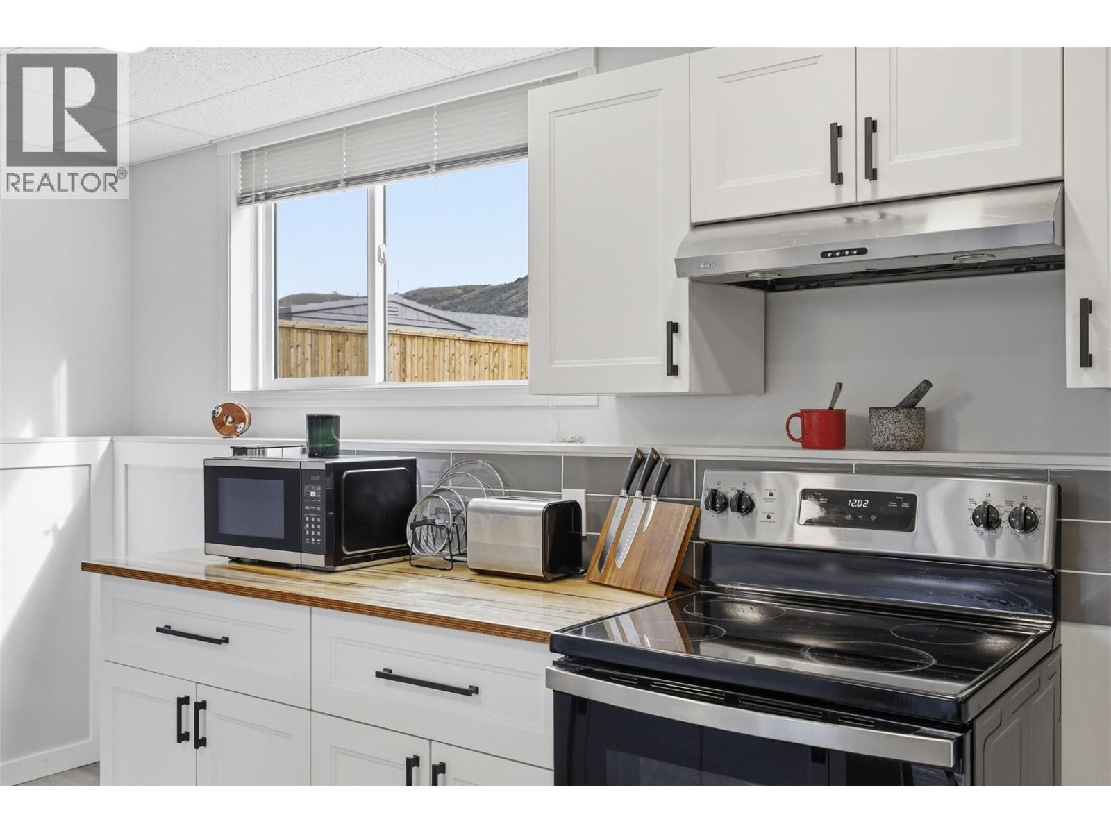 7044 WATSON Drive E, Kamloops