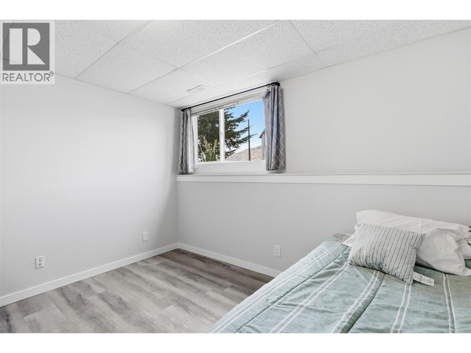 7044 WATSON Drive E, Kamloops