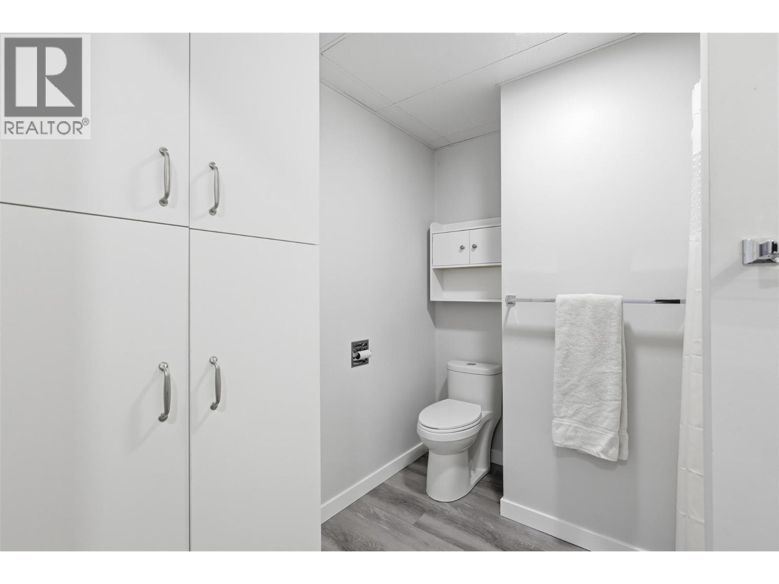 7044 WATSON Drive E, Kamloops