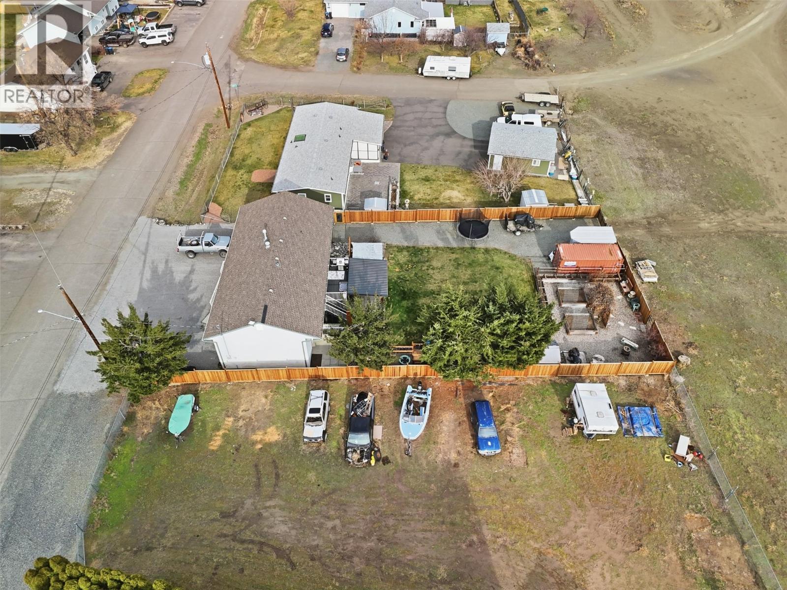 7044 WATSON Drive E, Kamloops