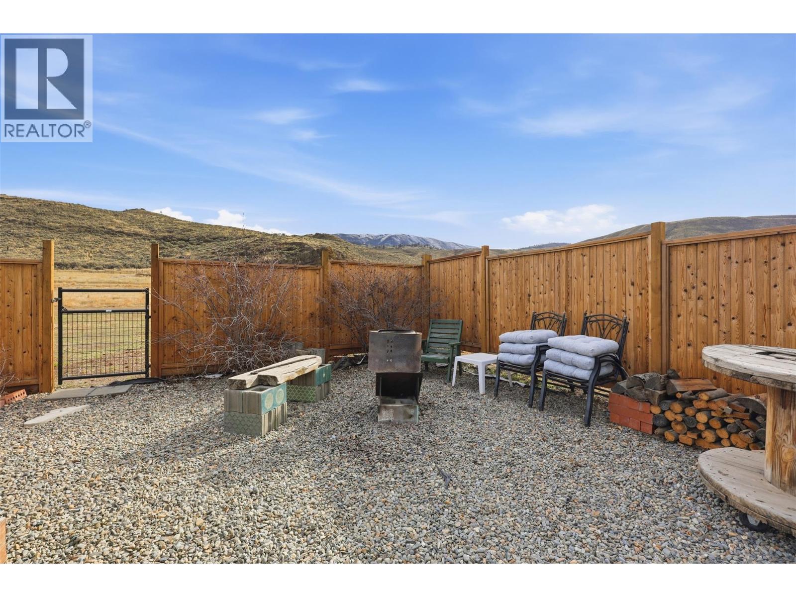 7044 WATSON Drive E, Kamloops