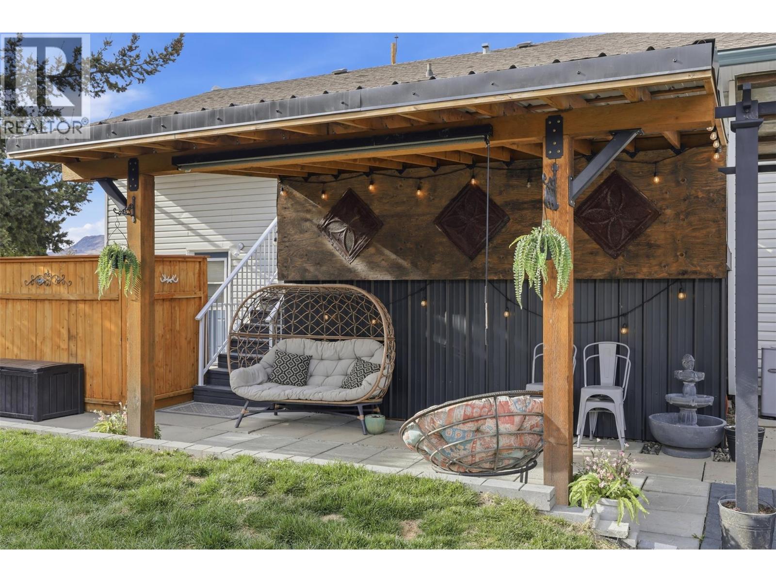 7044 WATSON Drive E, Kamloops