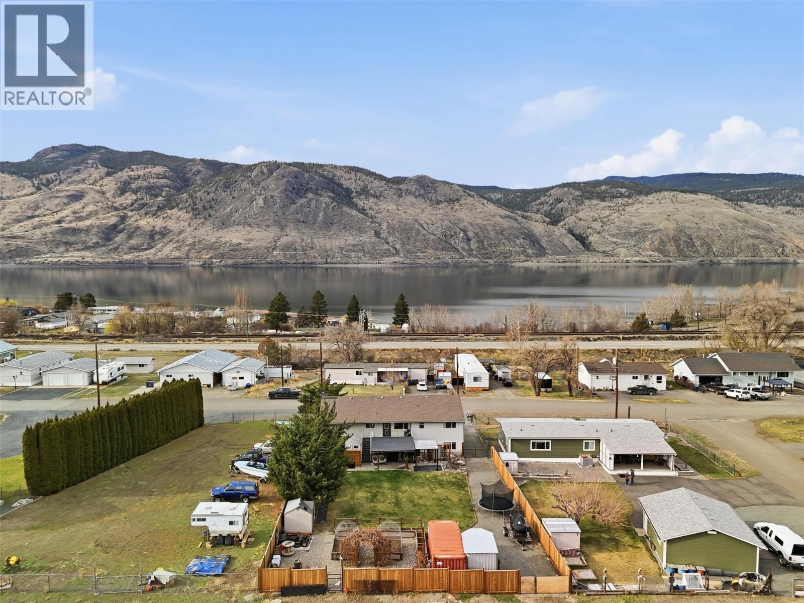 7044 WATSON Drive E, Kamloops