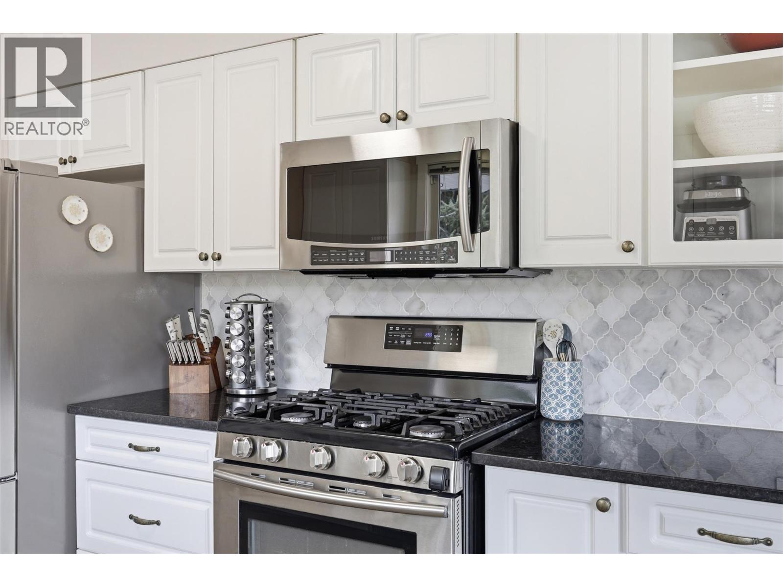 7044 WATSON Drive E, Kamloops