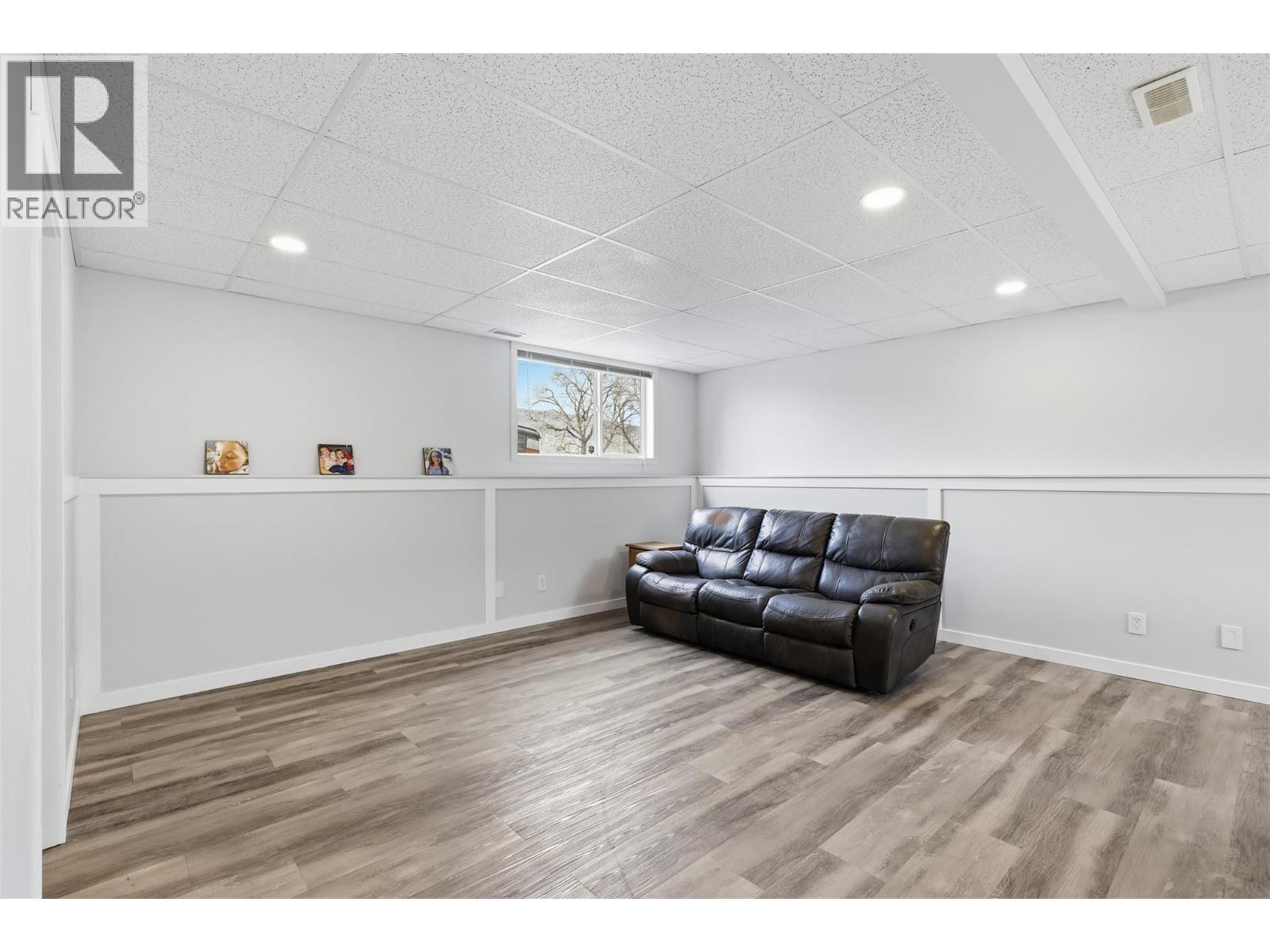 7044 WATSON Drive E, Kamloops