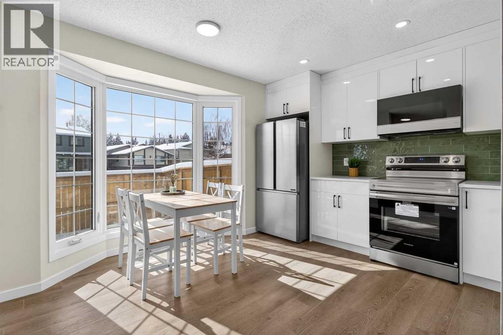 Single Family House for Sale in  Bermuda Lane NW Beddington Heights Calgary 