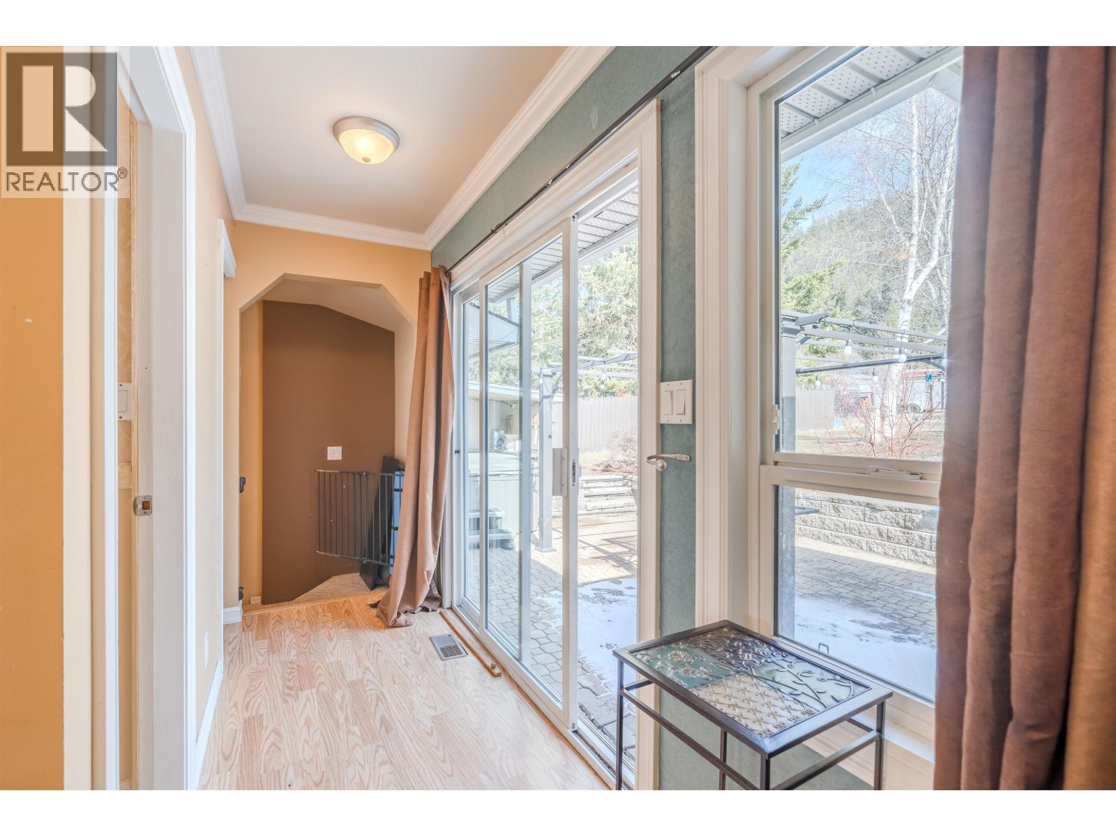 236 BLACKSTOCK ROAD - 13