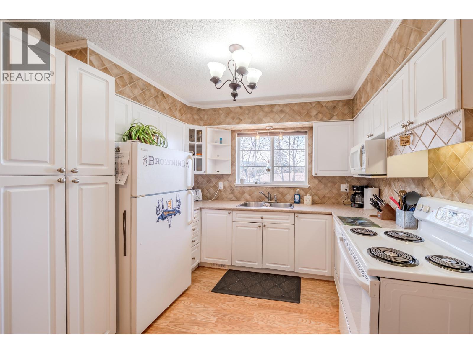 236 BLACKSTOCK ROAD - 4