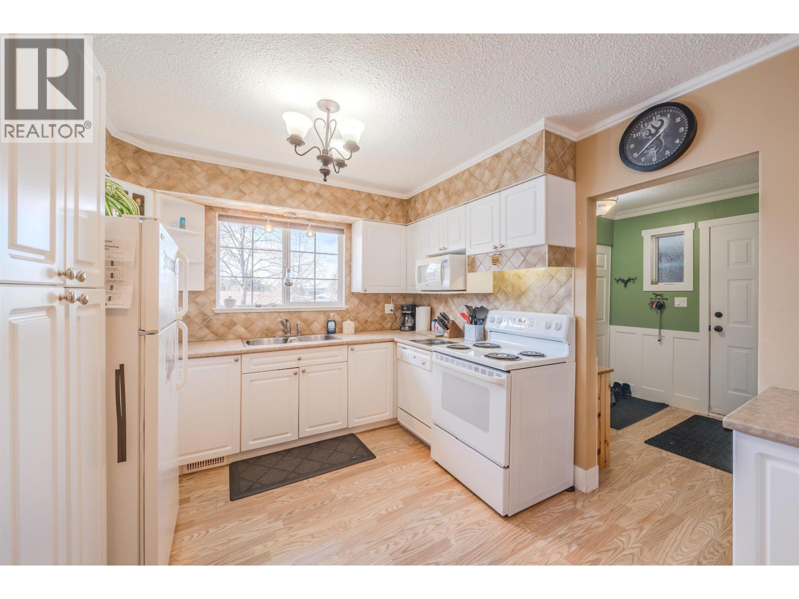 236 BLACKSTOCK ROAD - 5