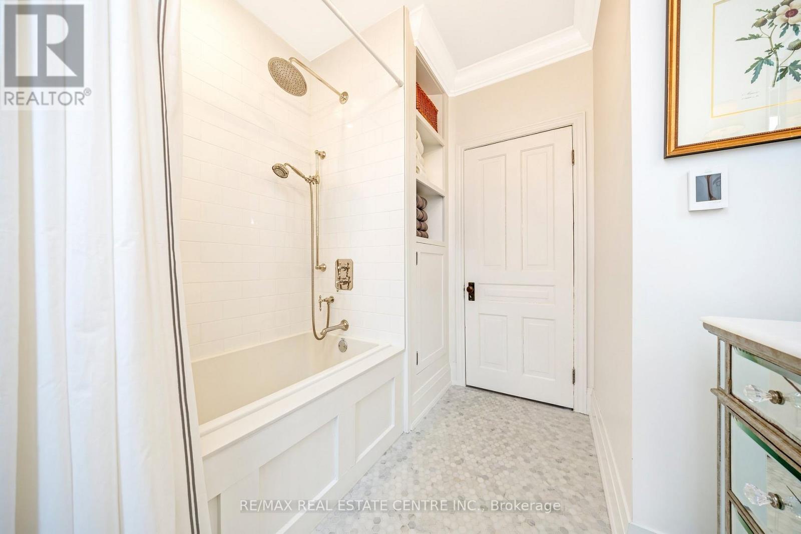 71 MILL STREET - 35