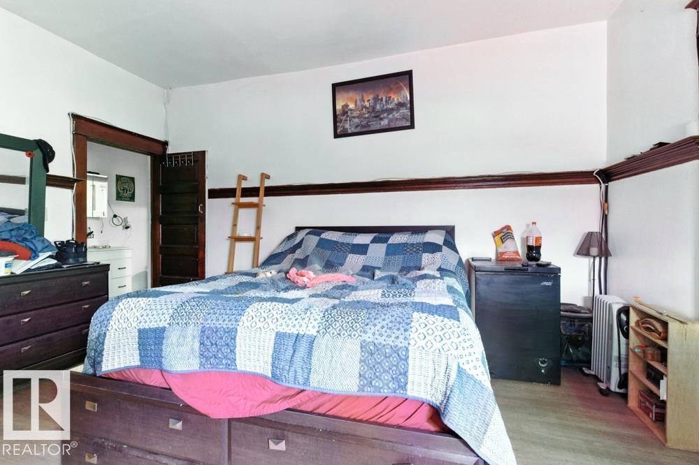 10256 95 ST NW, Edmonton