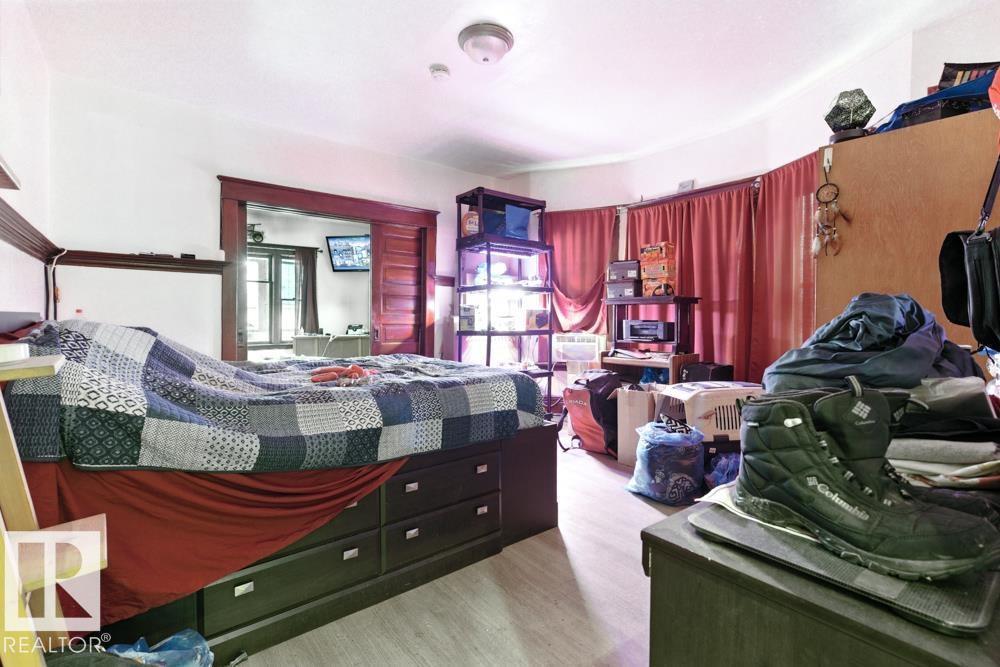 10256 95 ST NW, Edmonton