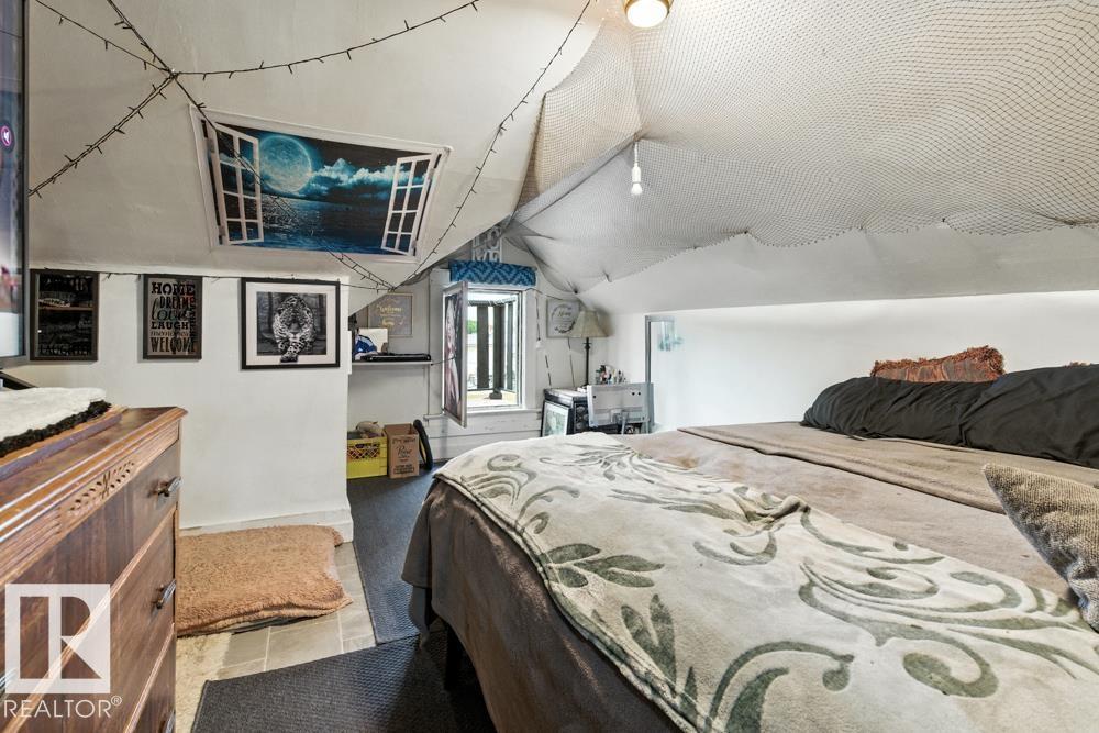 10256 95 ST NW, Edmonton