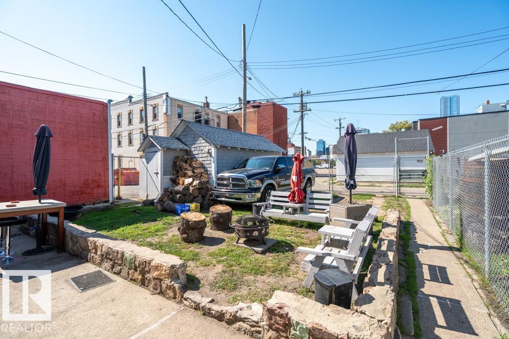 10256 95 ST NW, Edmonton