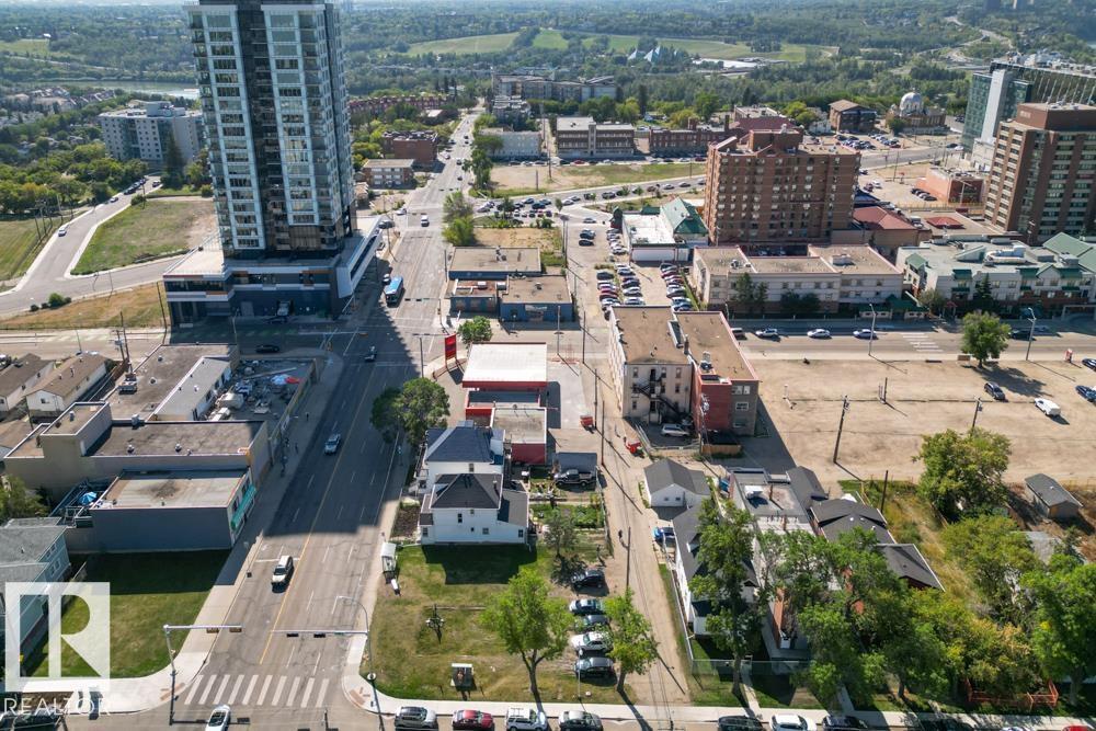 10256 95 ST NW, Edmonton