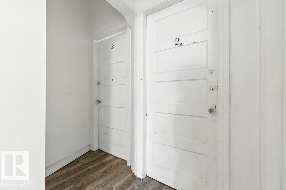 10260 95 ST NW - 8