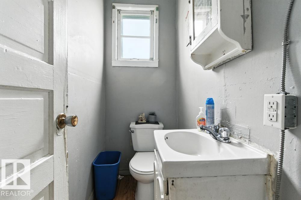 10260 95 ST NW, Edmonton