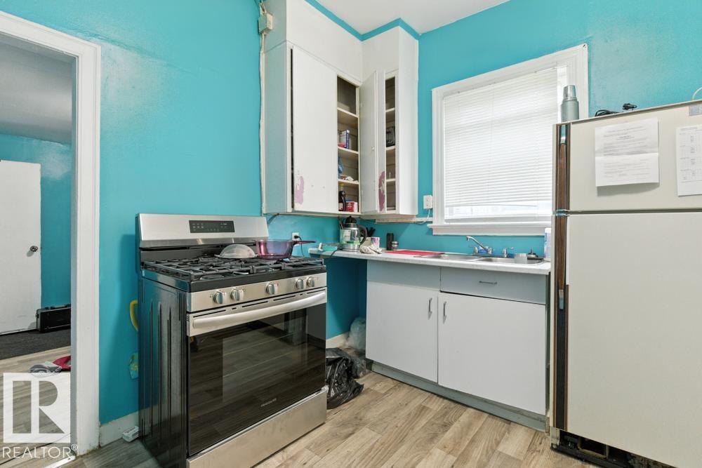 10260 95 ST NW - 3