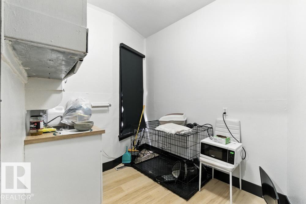 10260 95 ST NW, Edmonton