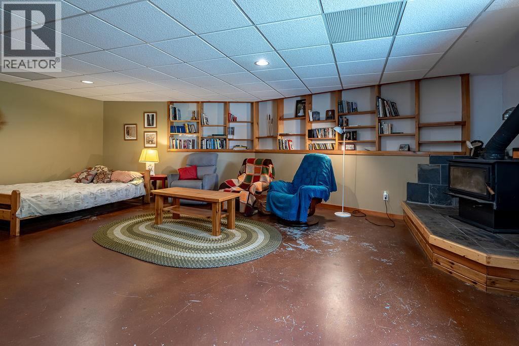 6105 Pine Ridge Road, Kaslo