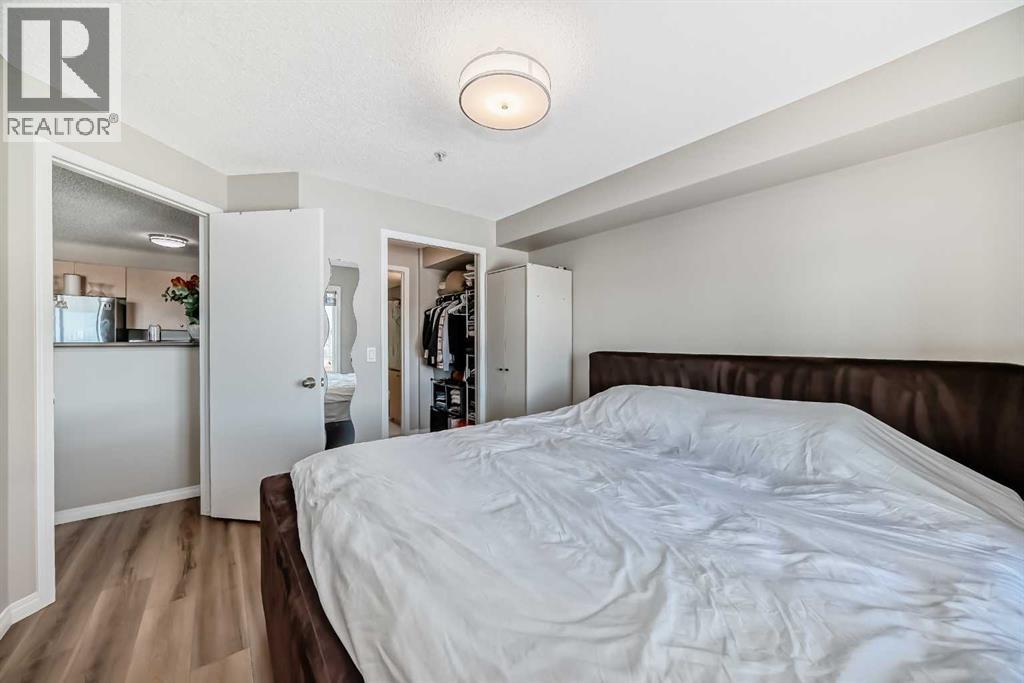 #6310 304 MACKENZIE WAY SW - 23