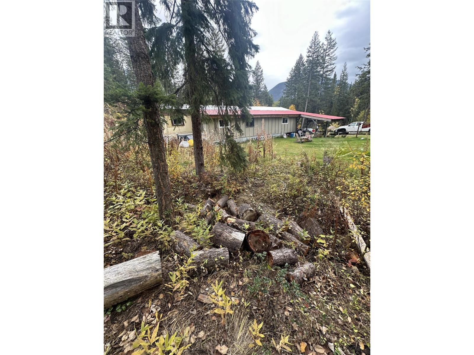 787 Golden Donald Upper Road, Golden