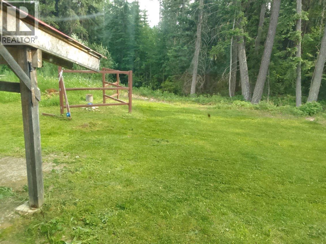 787 Golden Donald Upper Road, Golden