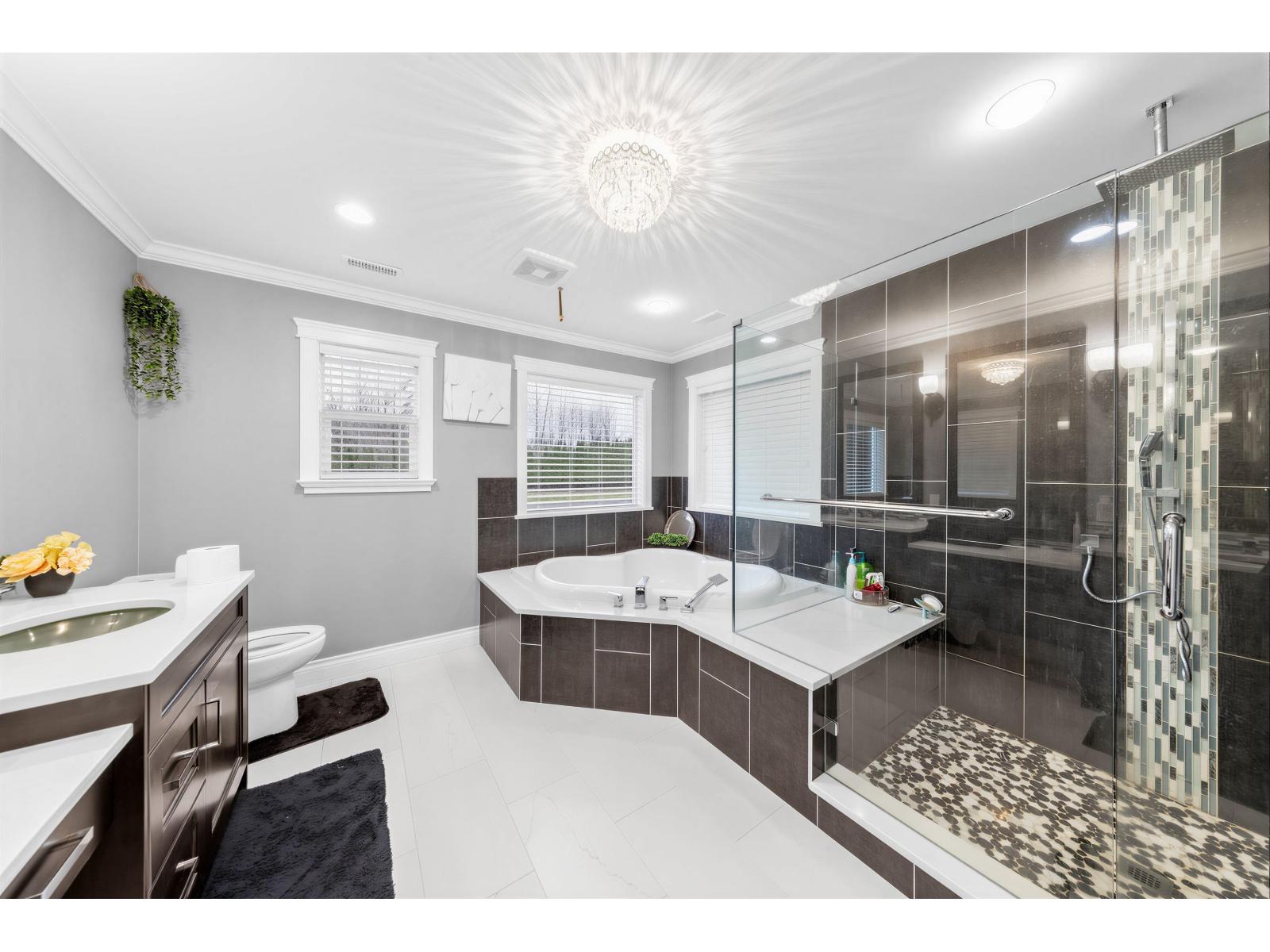 21298 36 AVENUE, Langley