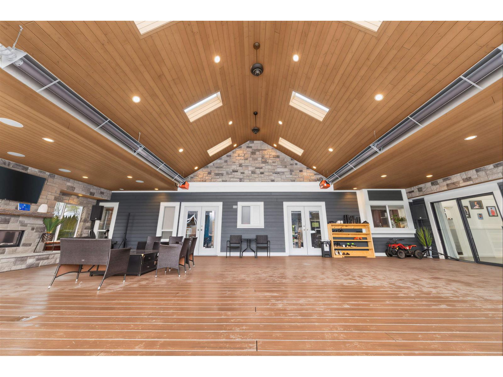 21298 36 AVENUE, Langley