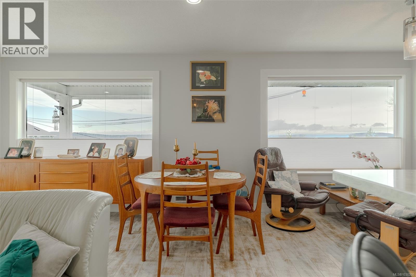 #11 606 FARRELL RD - 12