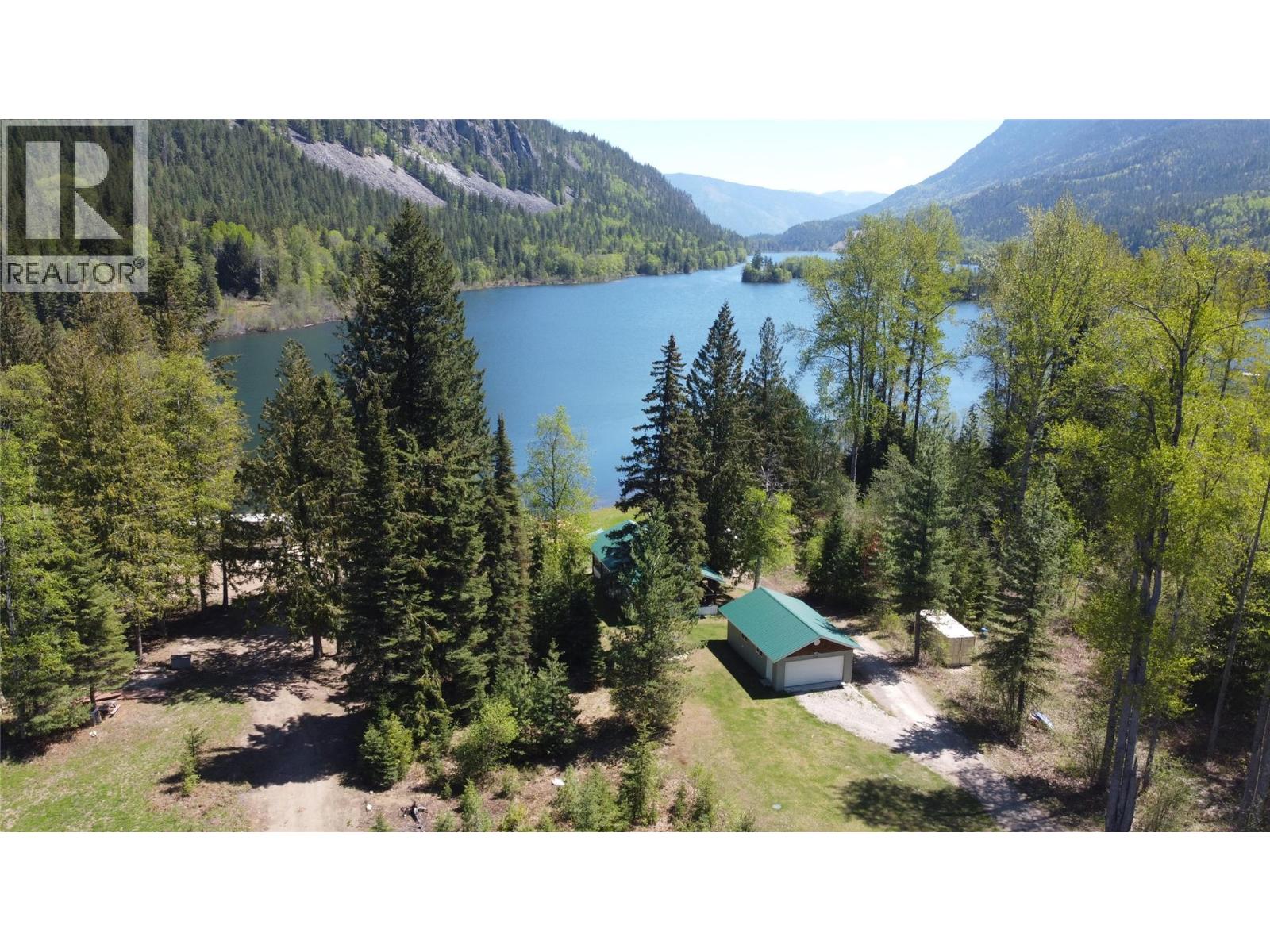 209 ISLAND VIEW Road, Summit Lake