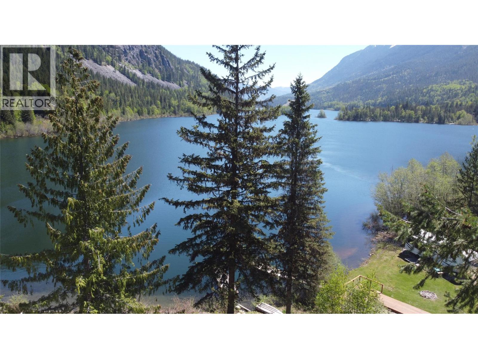 209 ISLAND VIEW Road, Summit Lake