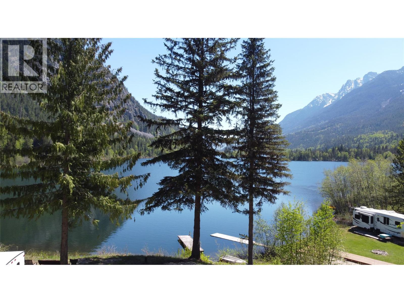 209 ISLAND VIEW Road, Summit Lake