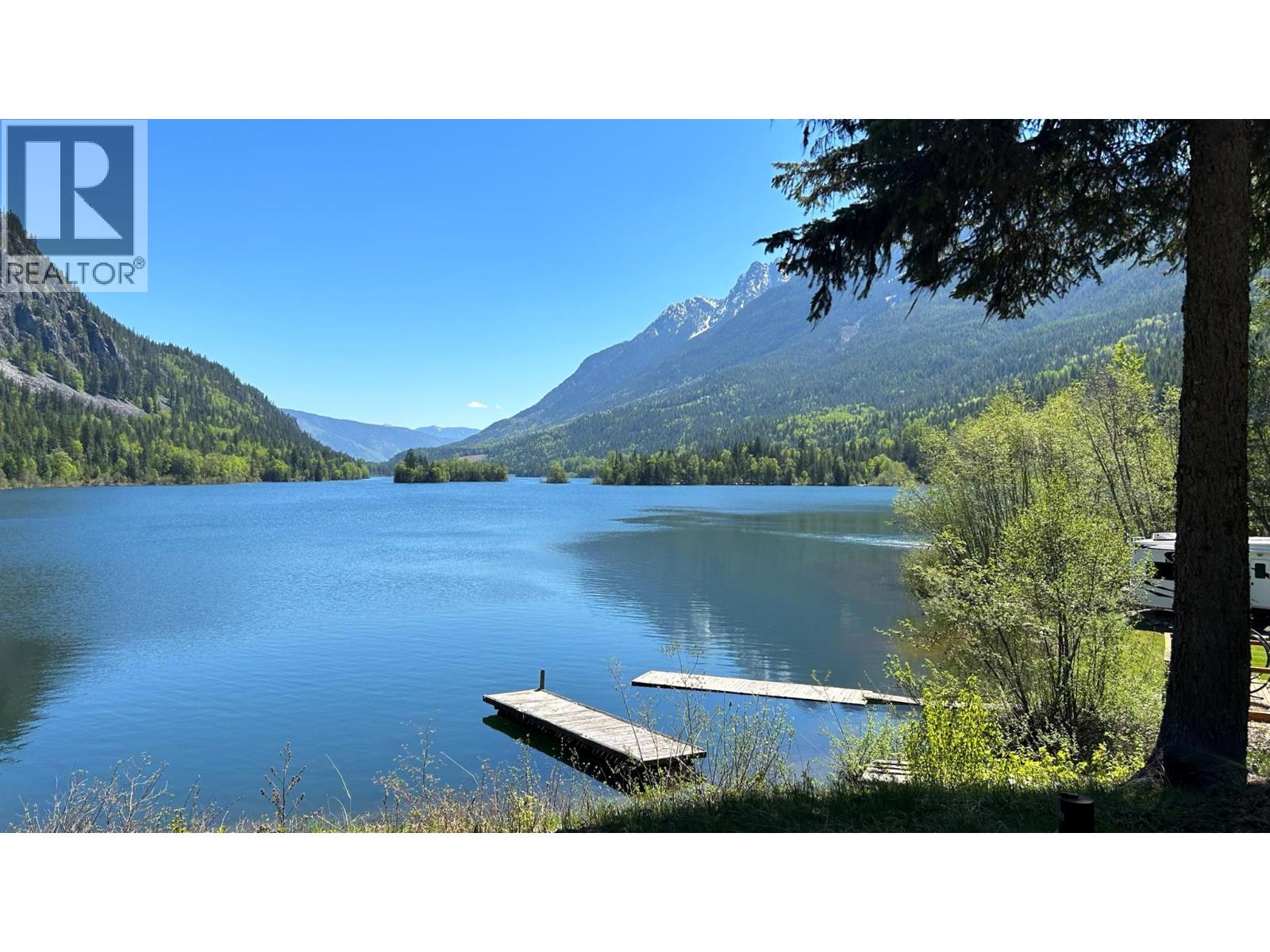 209 ISLAND VIEW Road, Summit Lake