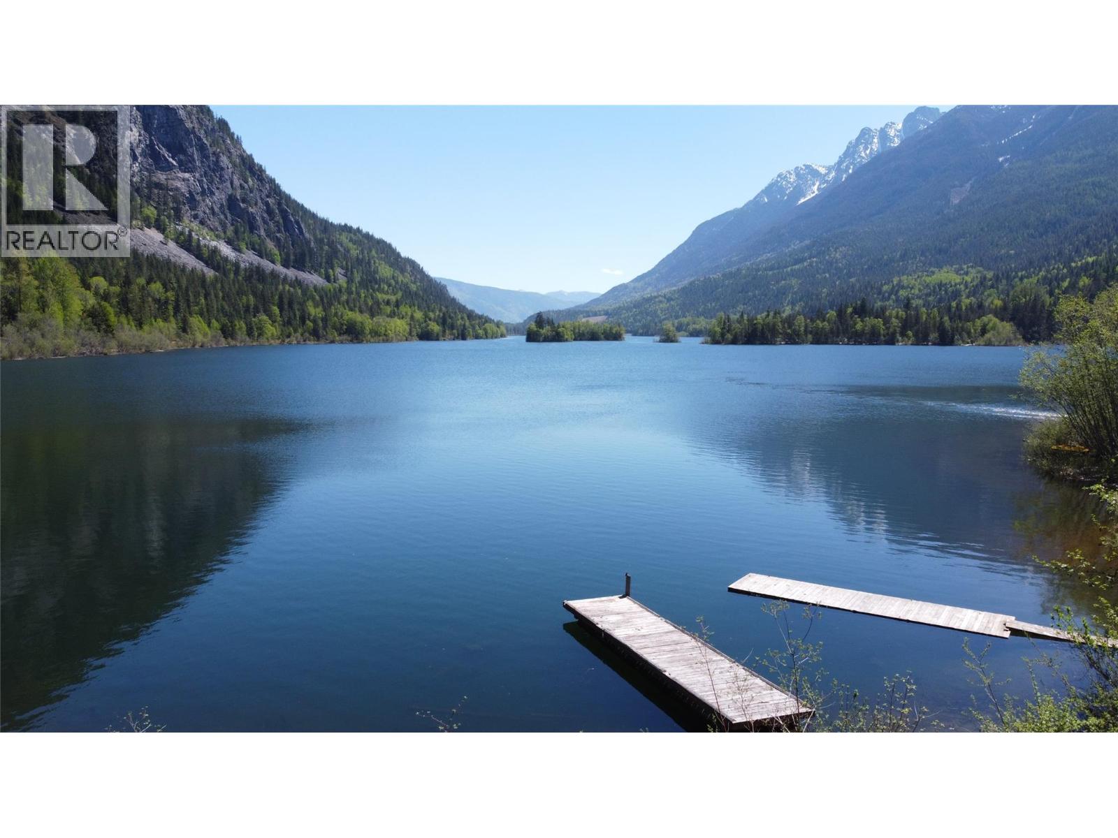 209 ISLAND VIEW Road, Summit Lake