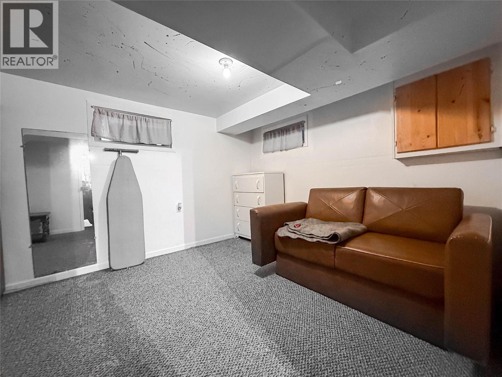 510 10th Avenue - 37