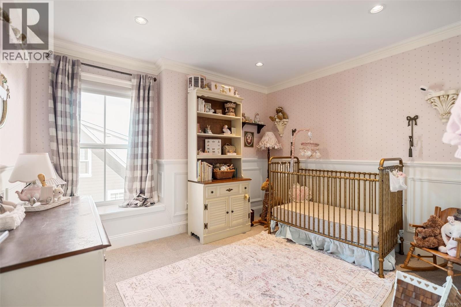 1 3120 Washington Avenue, Victoria