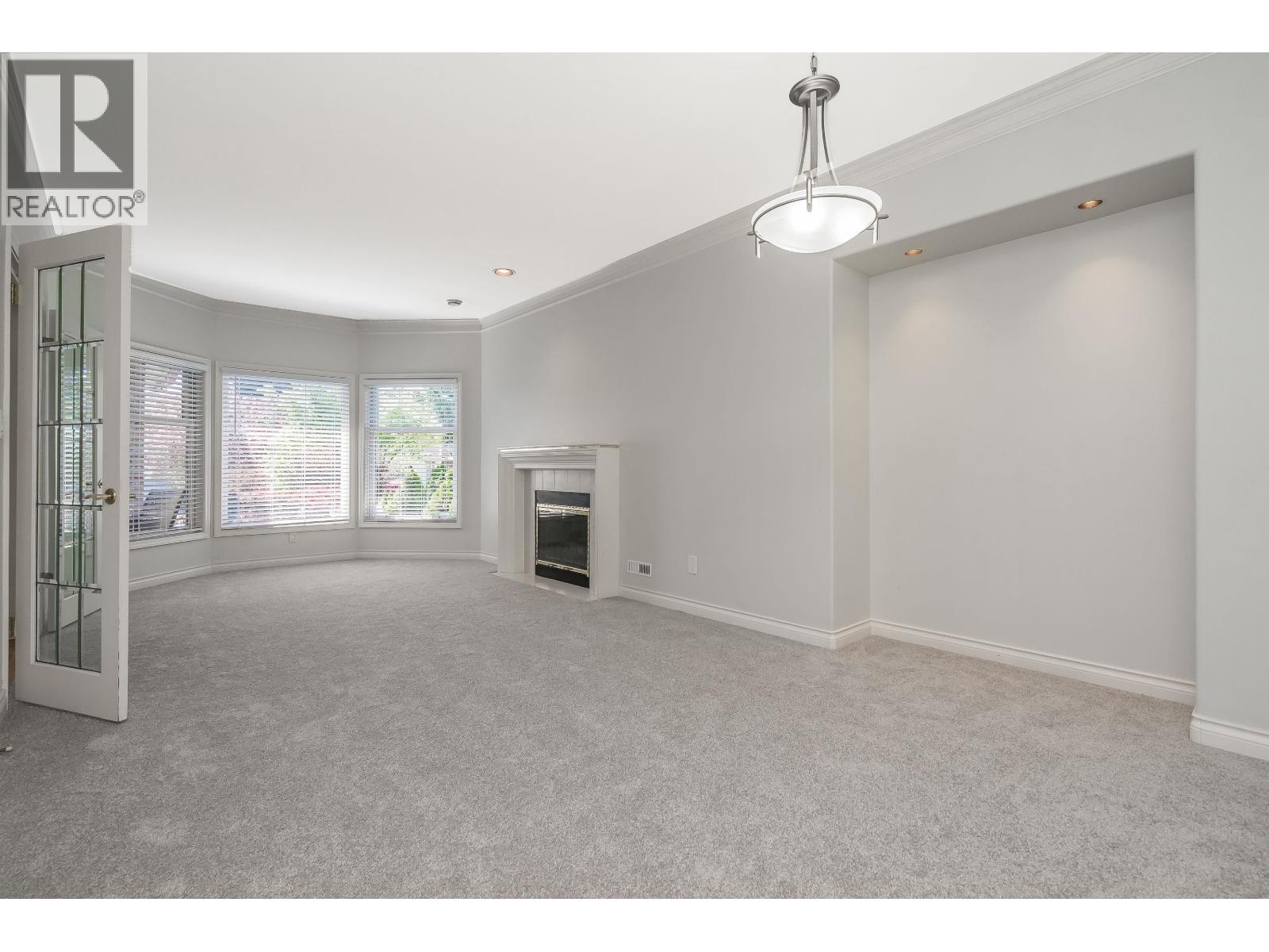 6247 CRESCENT Place, Delta