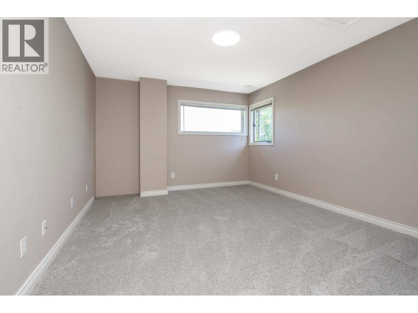 6247 CRESCENT Place, Delta