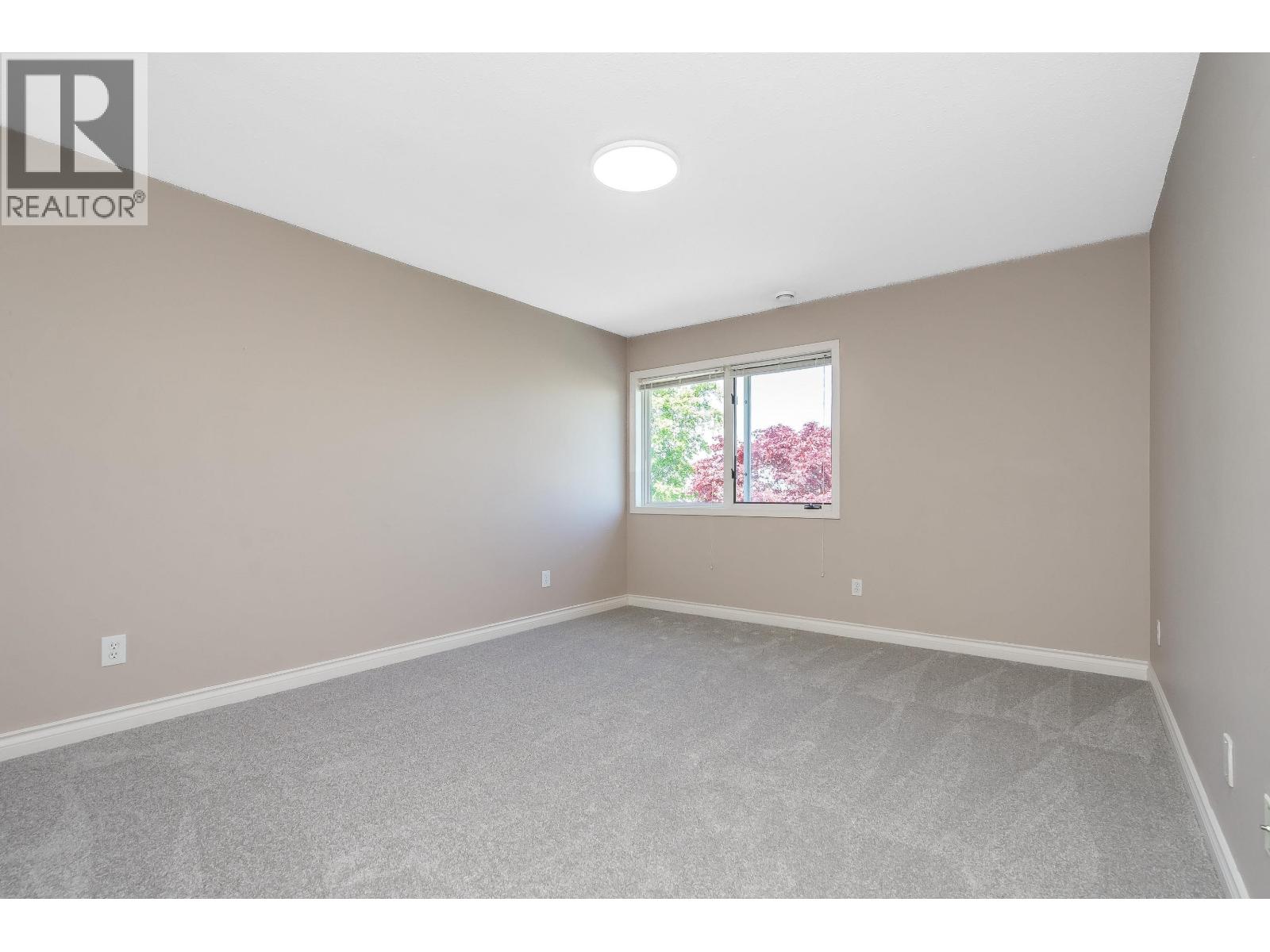 6247 CRESCENT Place, Delta