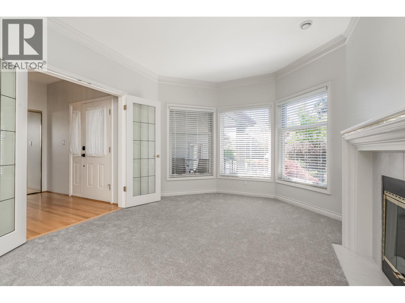 6247 CRESCENT Place, Delta