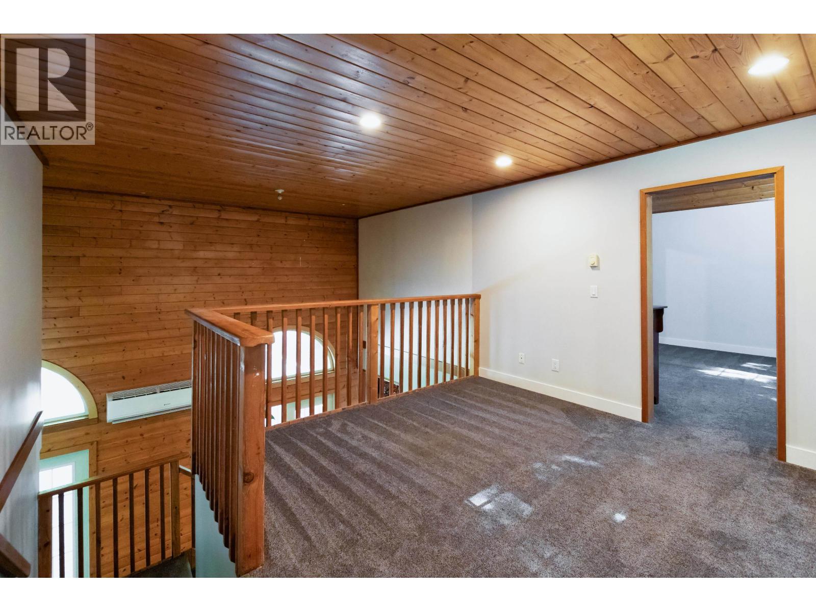 6979 SECHELT INLET ROAD, Sechelt