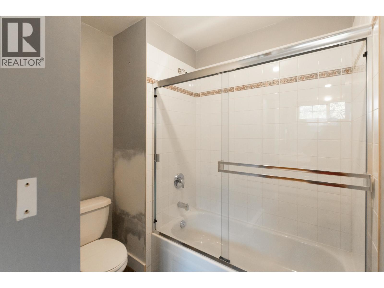 6979 SECHELT INLET ROAD, Sechelt