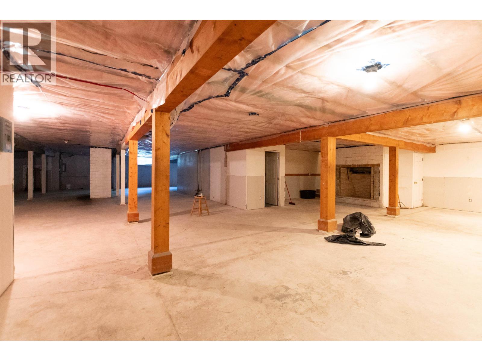 6979 SECHELT INLET ROAD, Sechelt