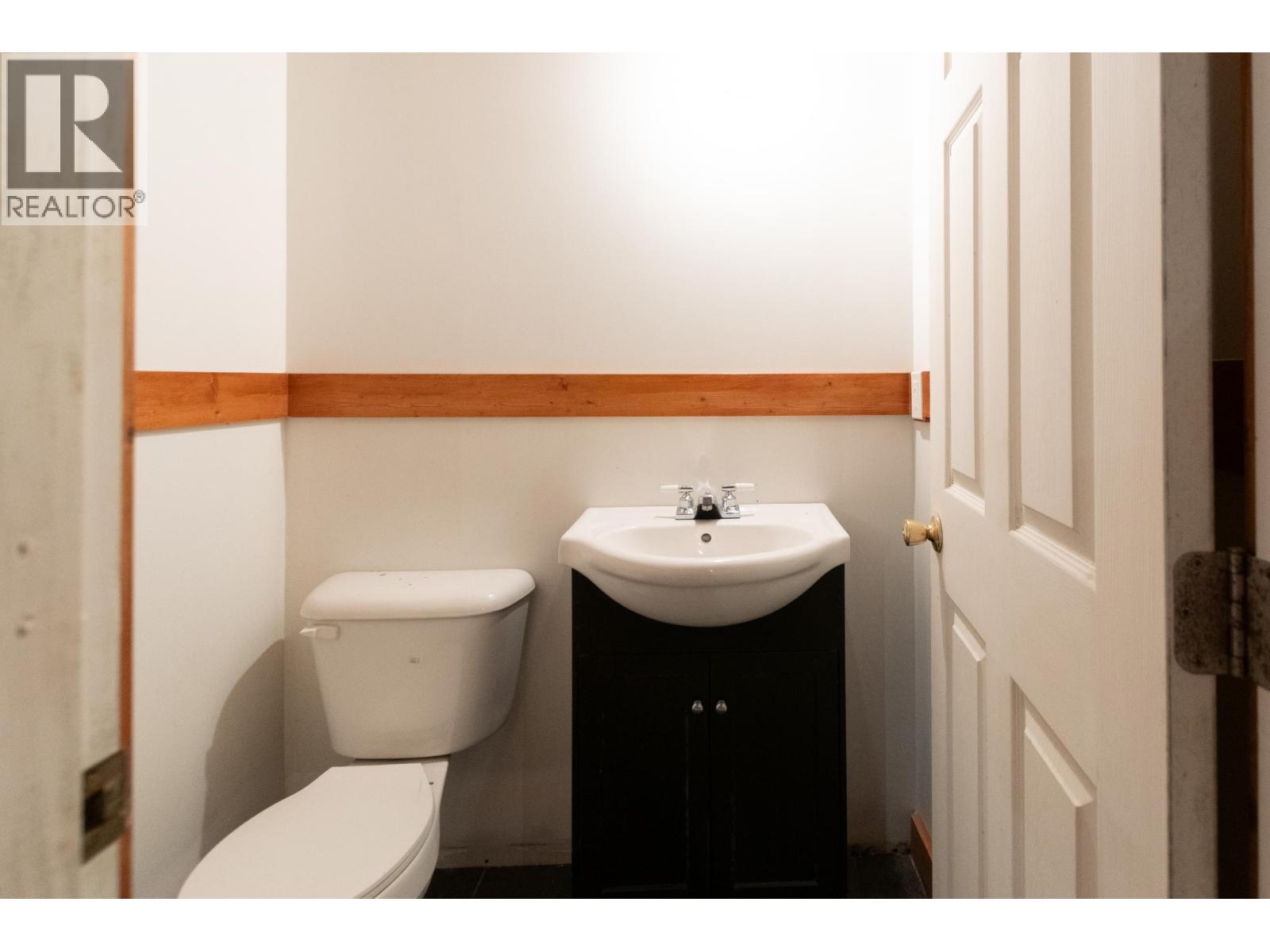 6979 SECHELT INLET ROAD, Sechelt