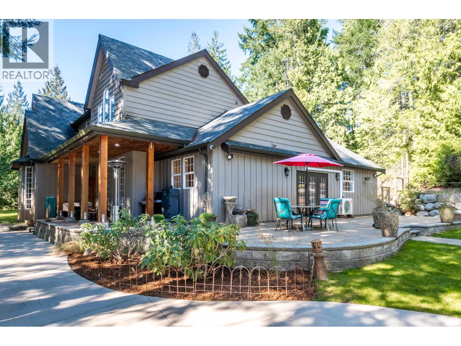 6979 SECHELT INLET ROAD, Sechelt