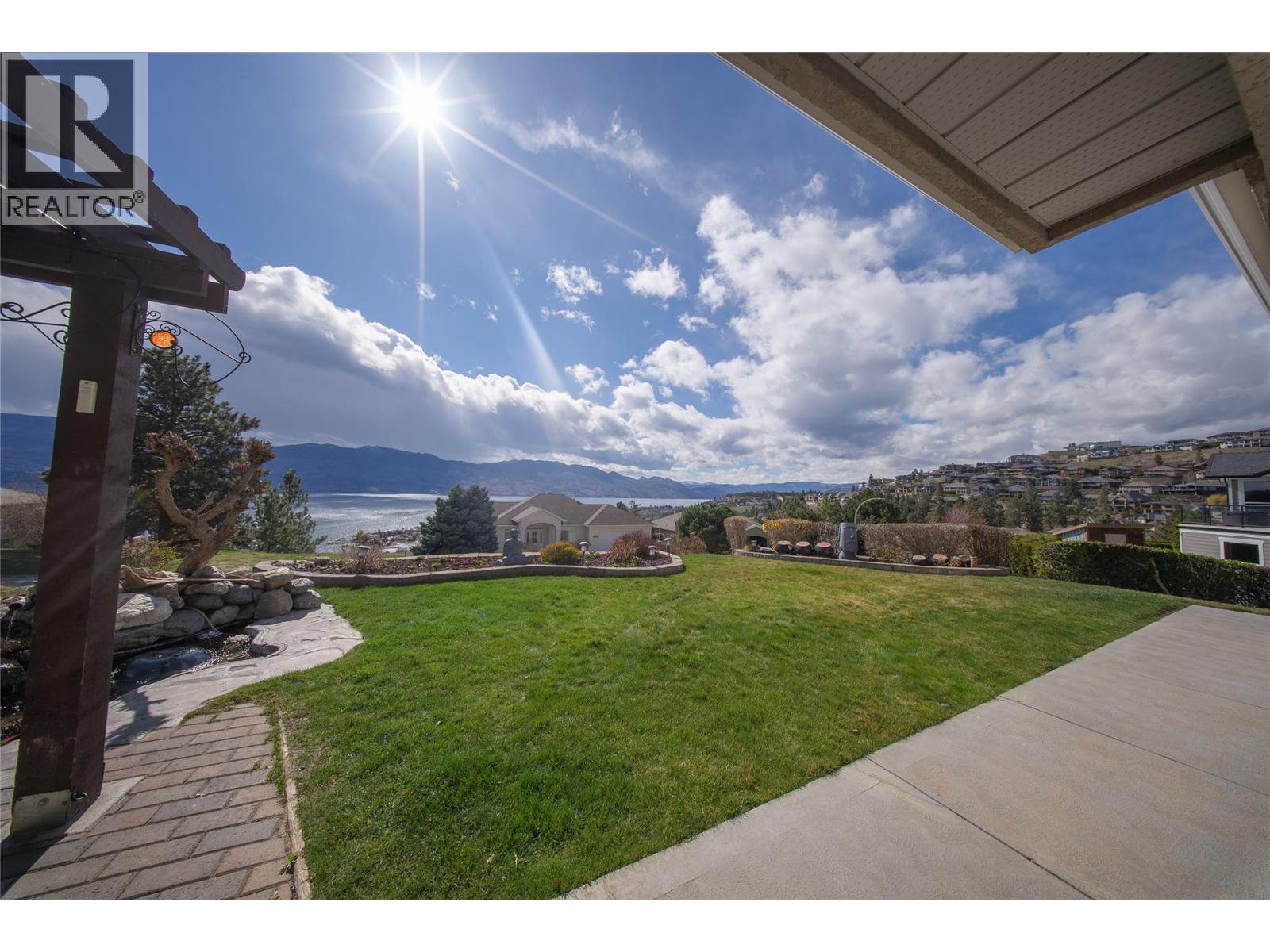 1350 Gregory Road, West Kelowna