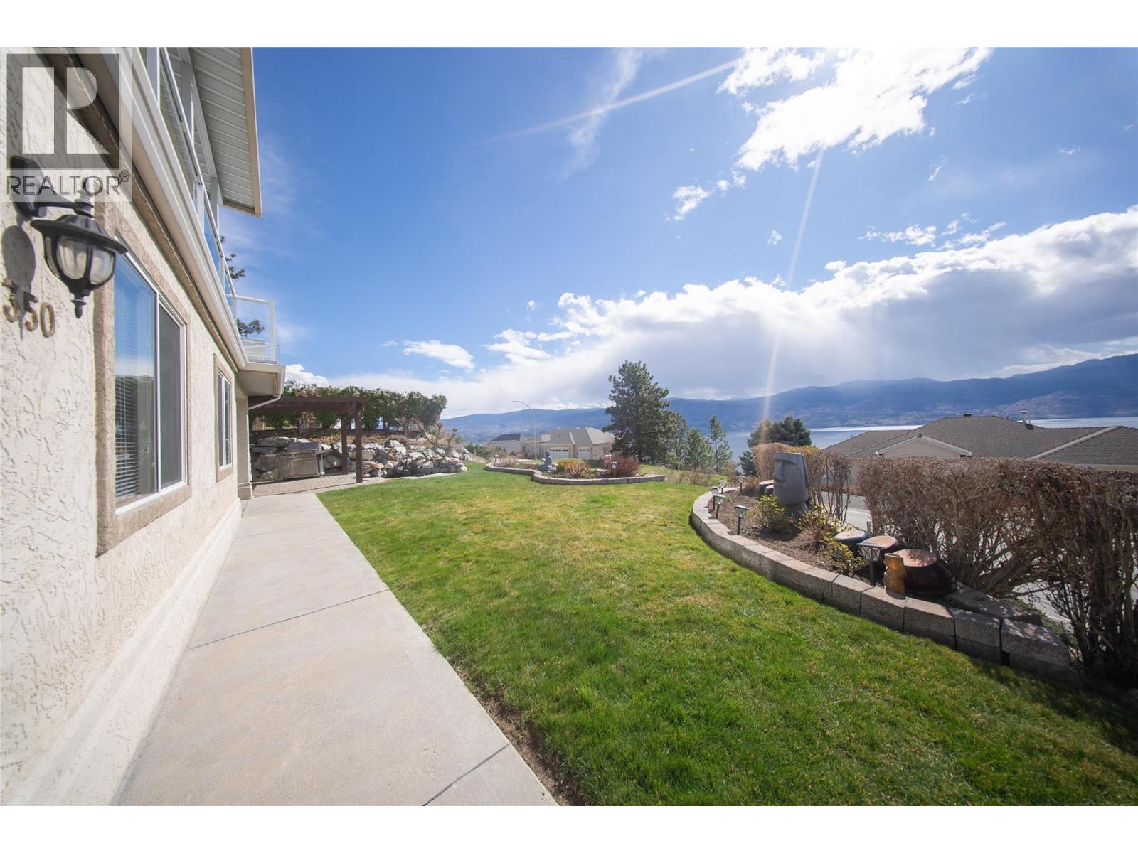 1350 Gregory Road, West Kelowna